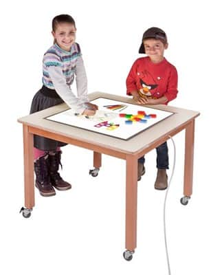 שולחנות אור ואביזרי הפעלה